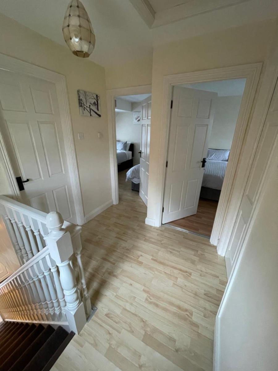 Cosy Cosh House - Housity
