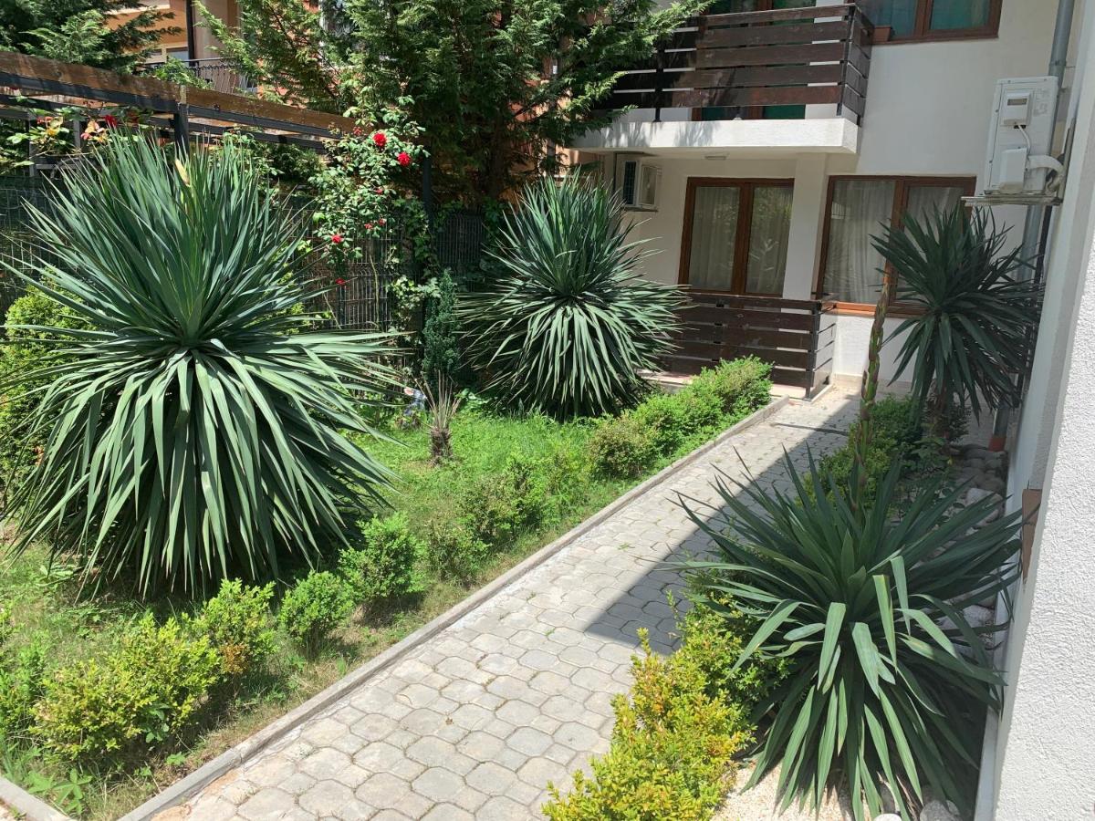 Oasis by the Sea - Housity