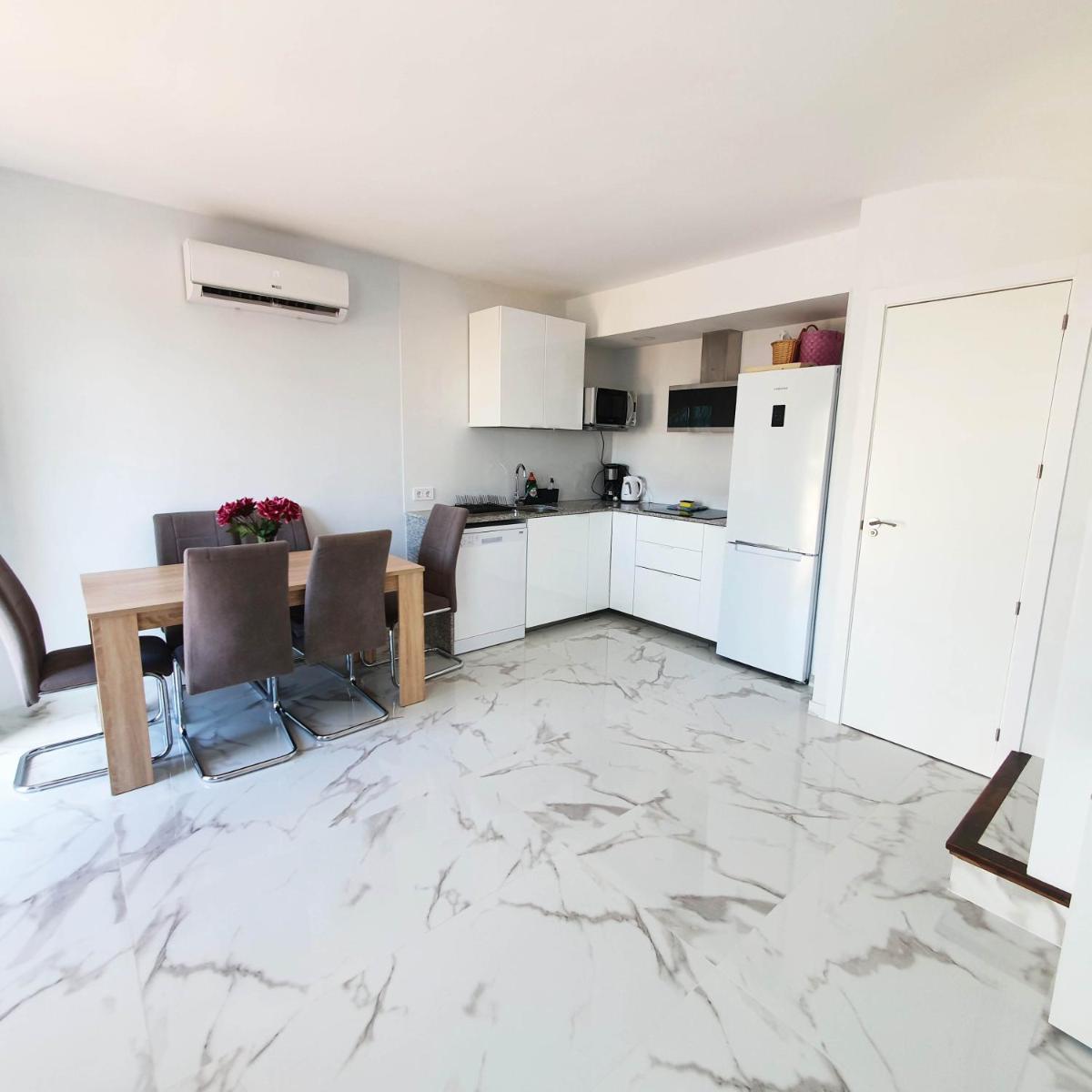 ALKABIR sea view beach bungalow - Housity