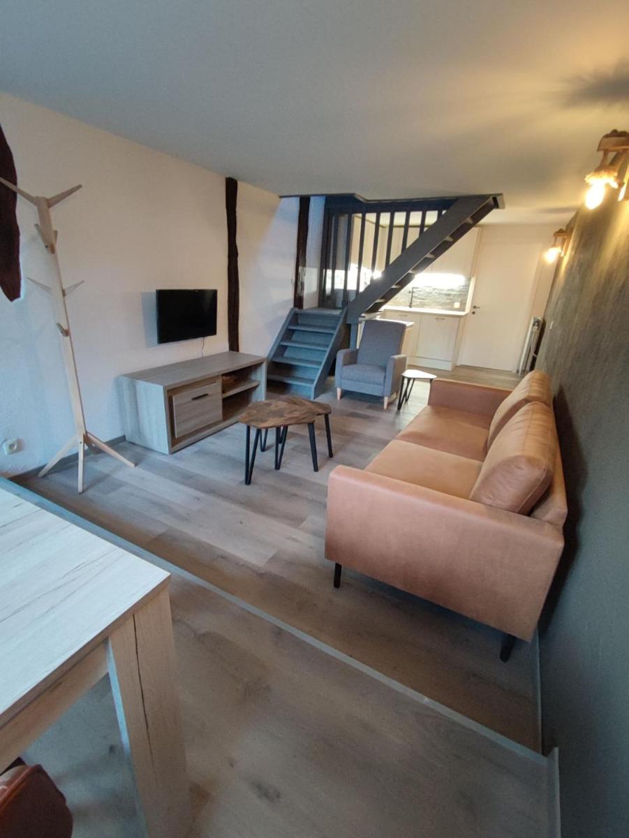B&B Emmylou - Hizvo