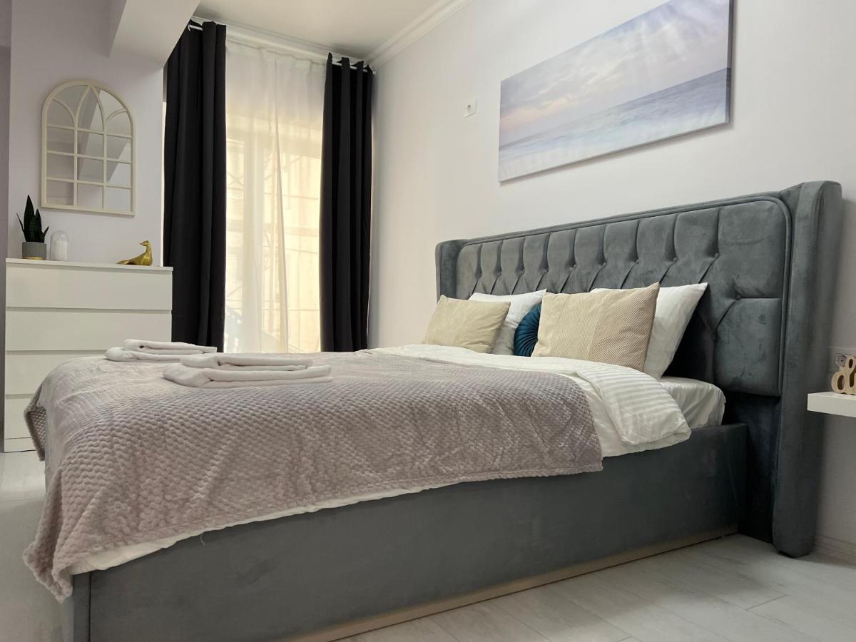 Sunset Lake Apartments - Mamaia Nord - Hizvo