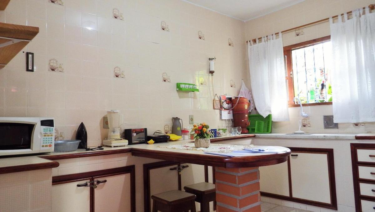 Casa Agradável com piscina. - Housity