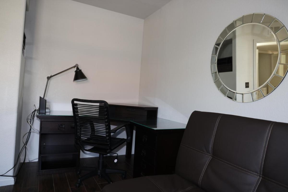Luxury updated 3-bedroom home with pool - Housity