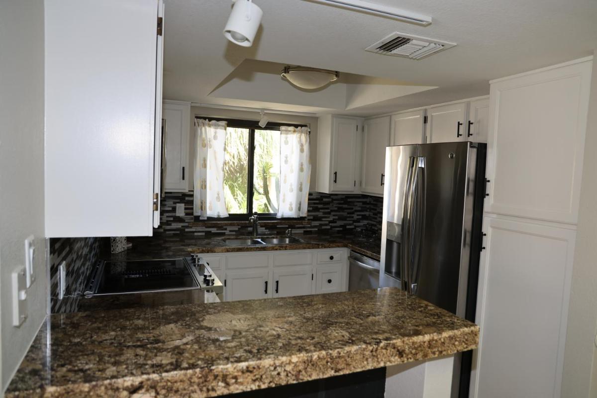 Luxury updated 3-bedroom home with pool - Housity