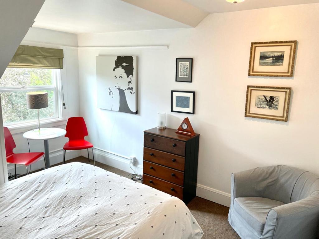 Portland International Guesthouse - Housity