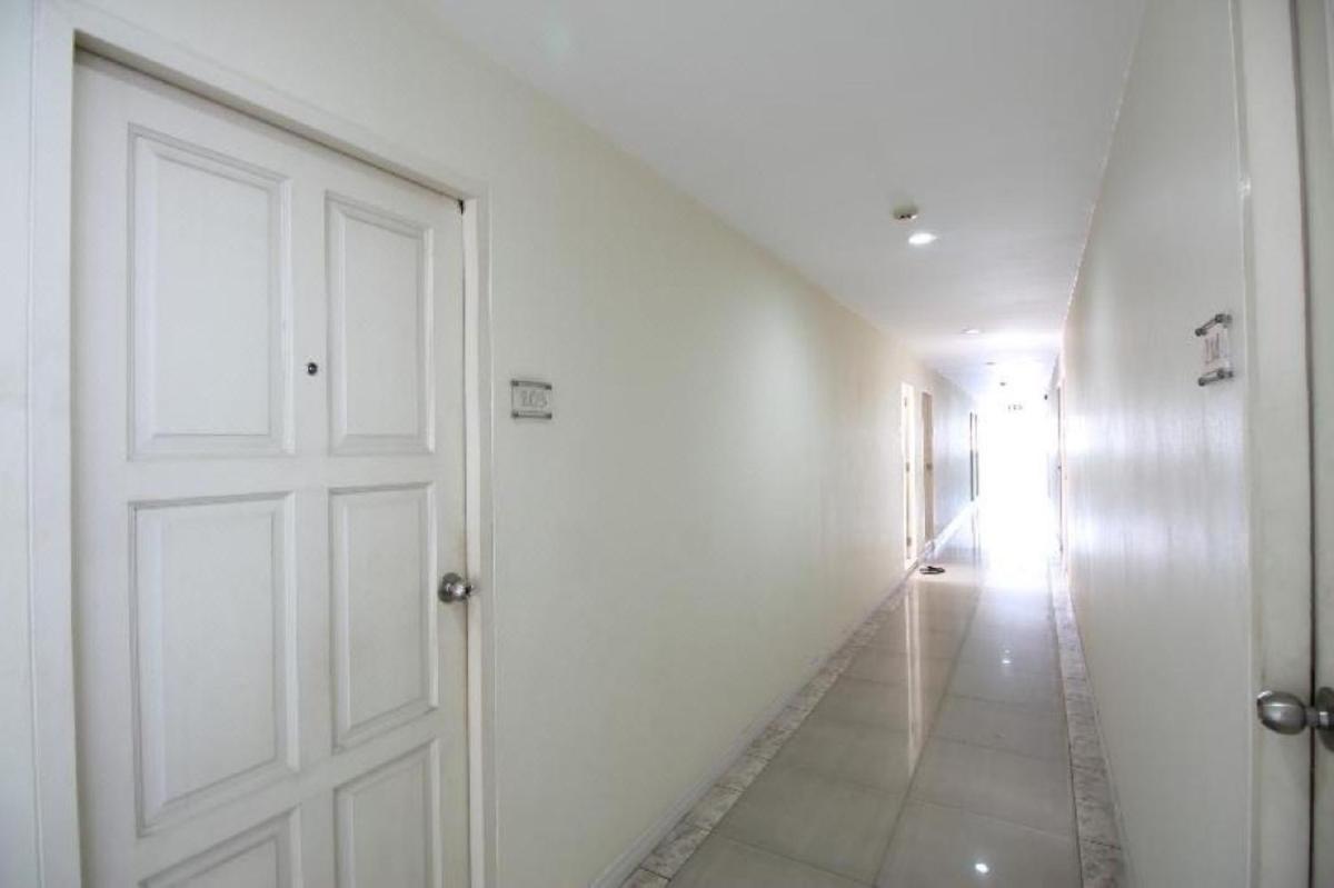 Mee sook Hotel and Residence - Housity