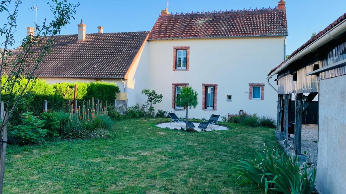 MAISON D’EN FACE - Housity