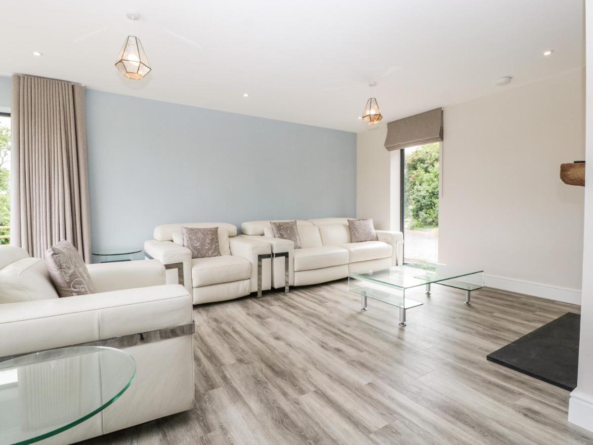 Where The Wild Things Are - Housity