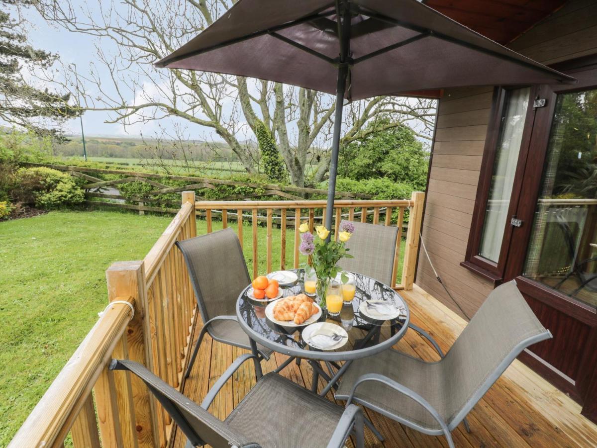 Holly Lodge - Housity