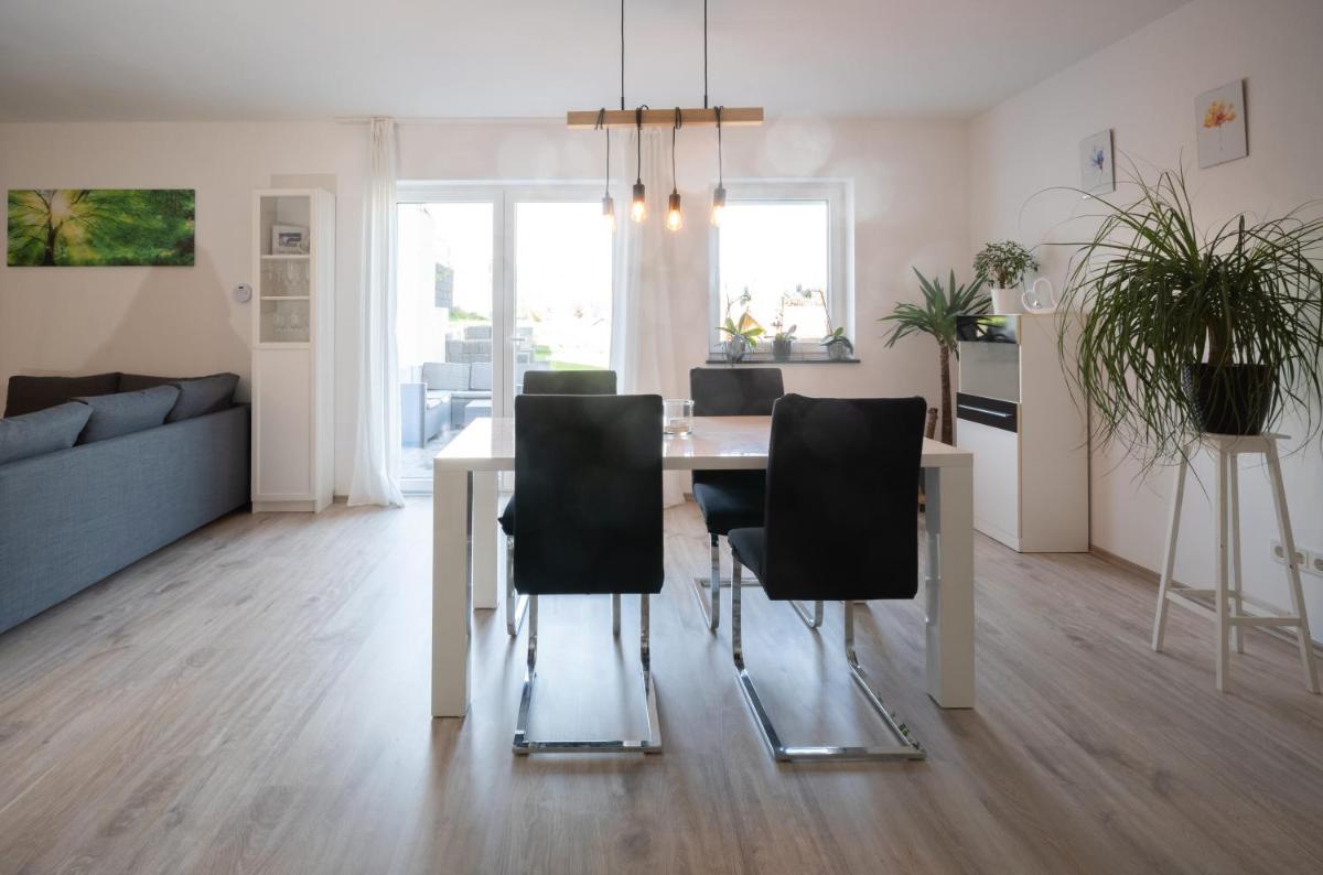 Ferienwohnung auf Villa Hendschhof - Housity