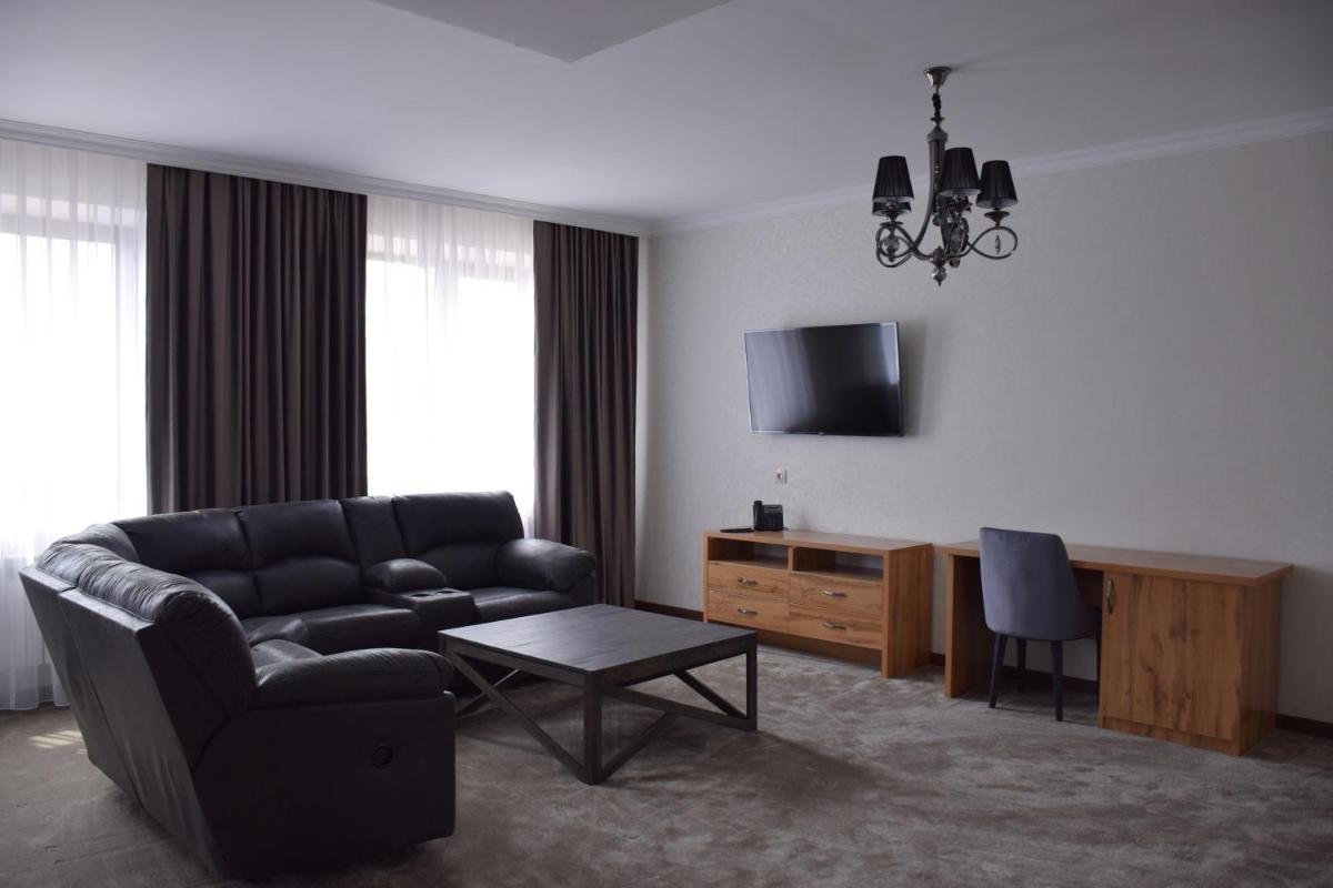 MirOtel Hotel - Housity