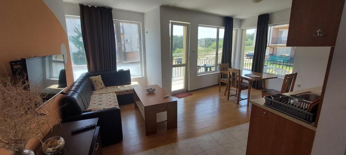 Black Sea Apartments - Housity