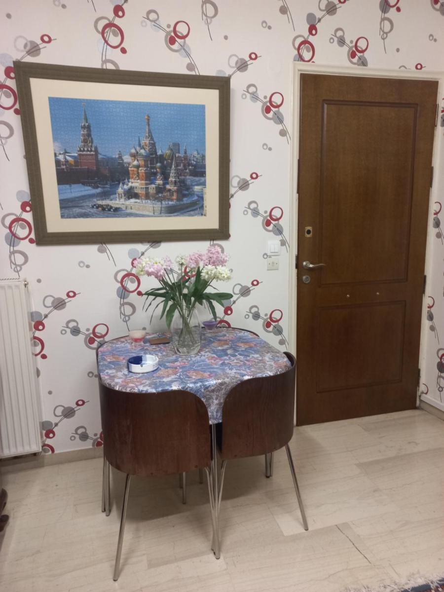 Diamerisma sto kentro tes poles tripole - Housity