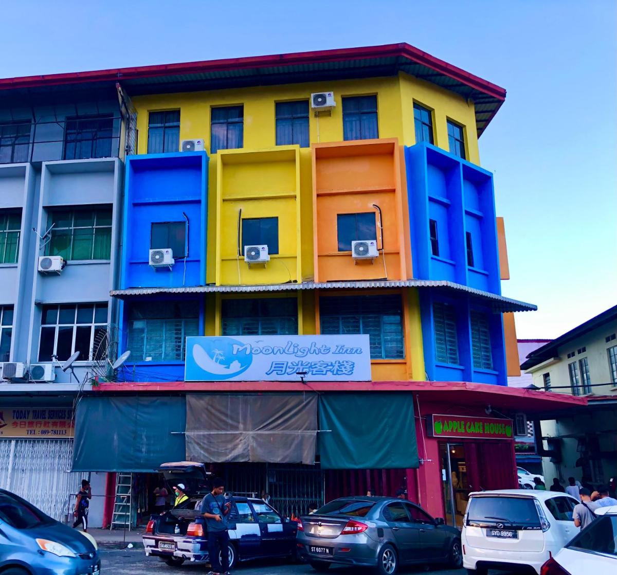 Moonlight Inn - Housity