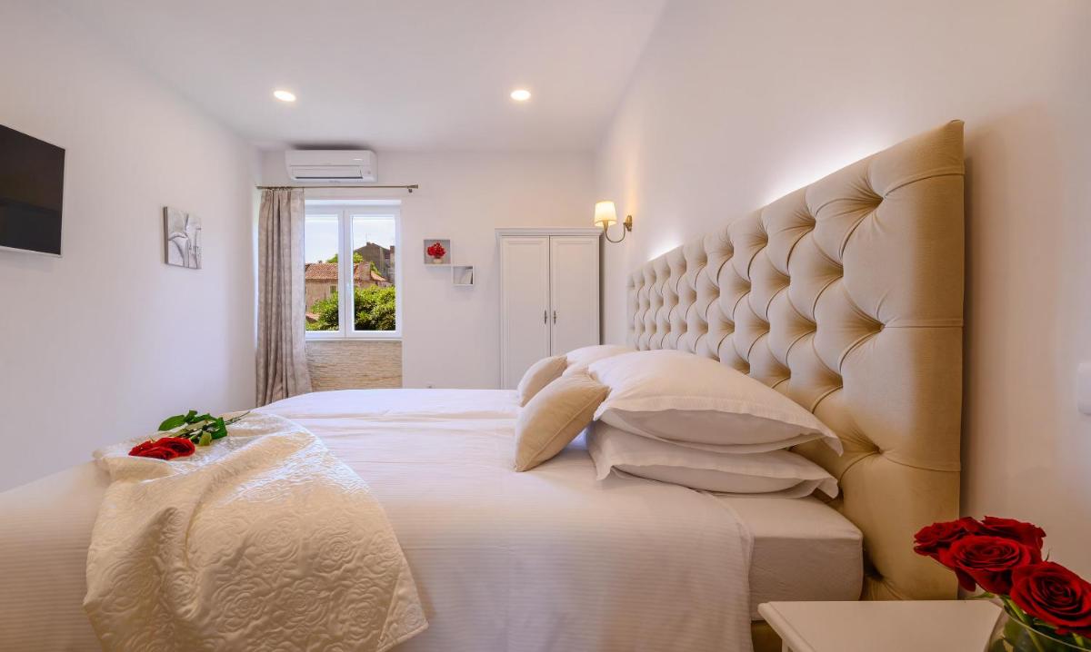 Suitetrails - Summer breeze luxury rooms