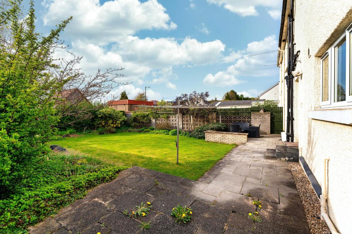 NEW Four Bedroom House - all rooms ensuite - Housity