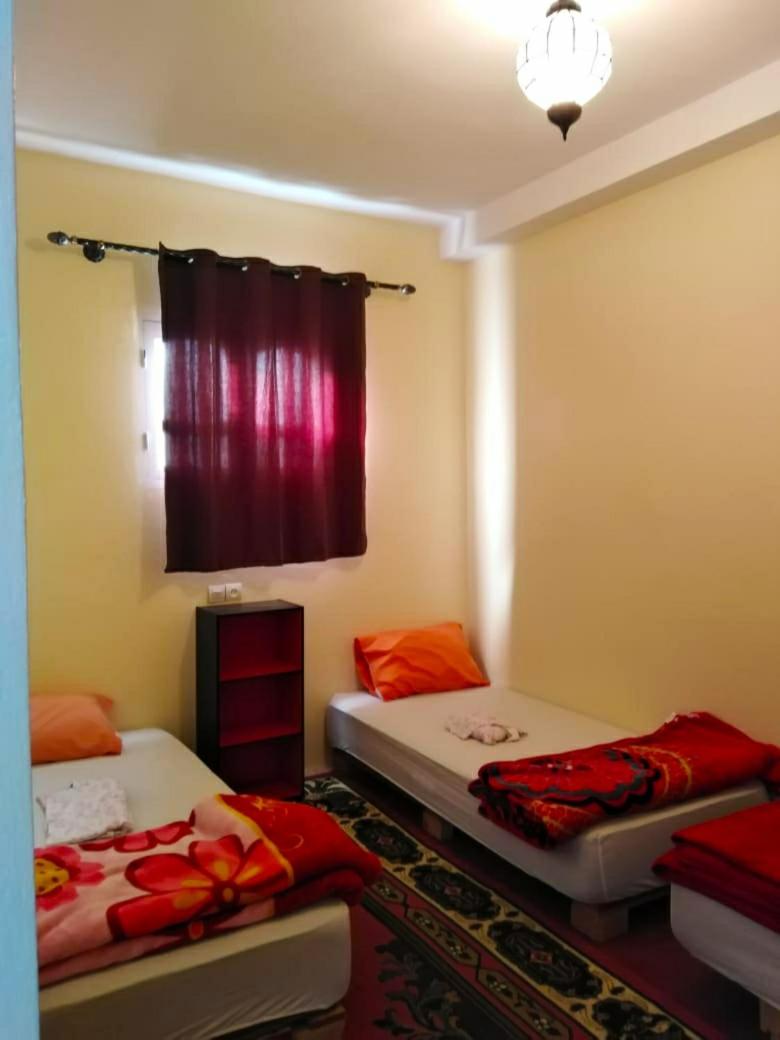 Beach House Moknari - Housity