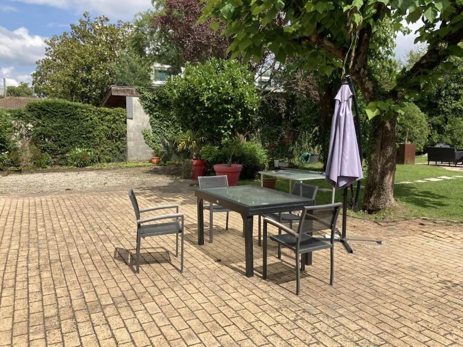 Charmante maison avec piscine privée - Housity