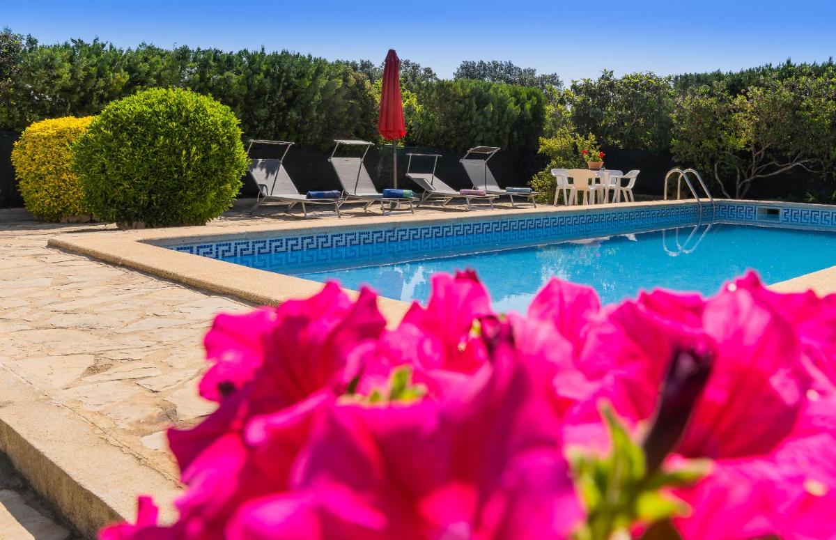 Suitetrails - Sa Sini Cozy country villa for 6 near Buger