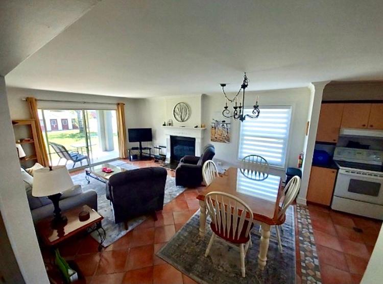 Superbe condo plage-memphremagog - Housity