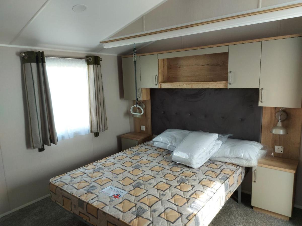 TLC Caravan Haven - Housity
