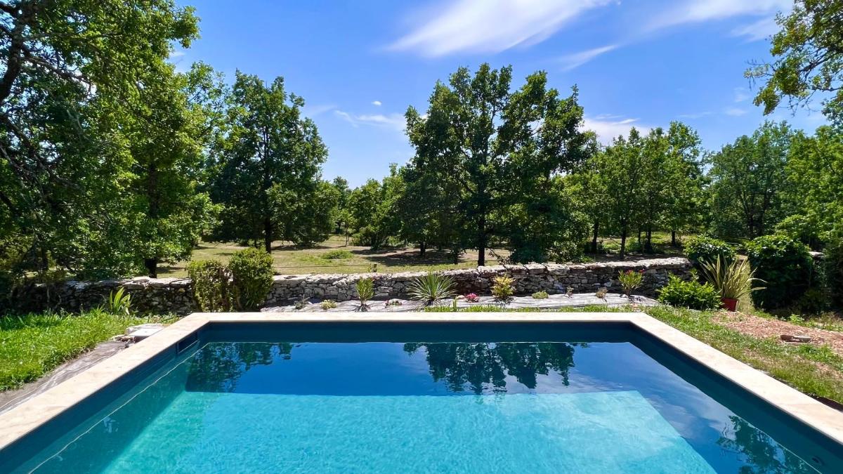 La Vayssade - Gîte de Charme - 6 pers - Piscine Jacuzzi & Truffes - Housity