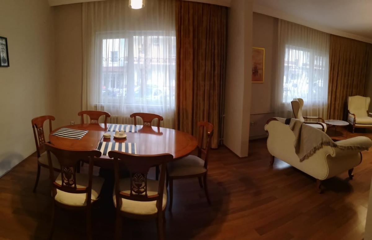 A Chic, classic, family-friendly apt. in central Ankara, Turkey - Housity