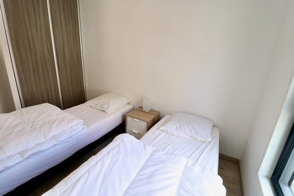 Maison bleue - Apt 4 pers, 2 chambres, prox marché - Housity