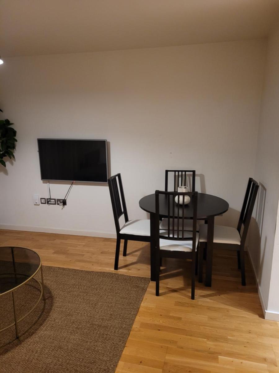 Kew House - Housity