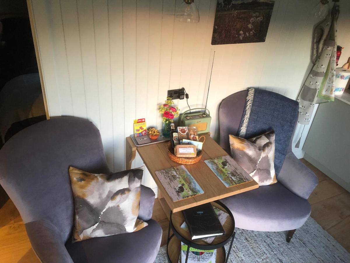 Coldharbour Luxury Shepherds Hut - Housity