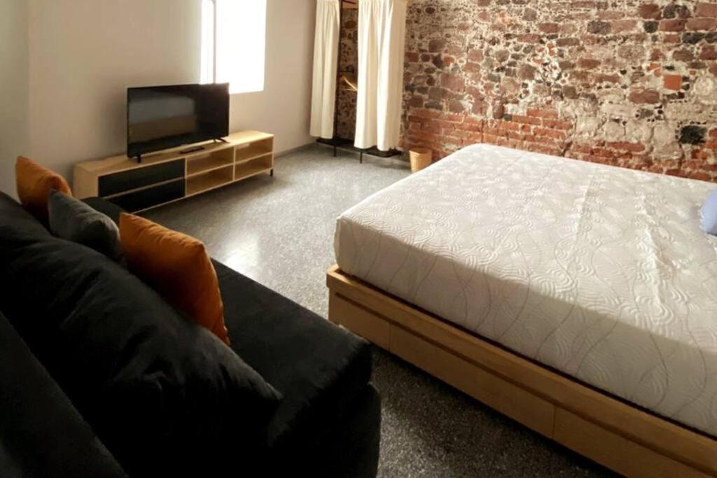 107 SUITES DONCELES CENTRO HISTÓRICO CDMX - Housity