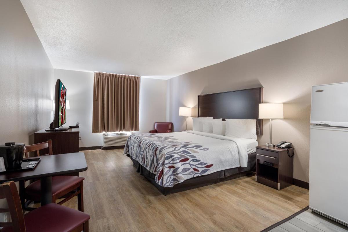 Red Roof Inn & Suites Jacksonville, NC - Hizvo