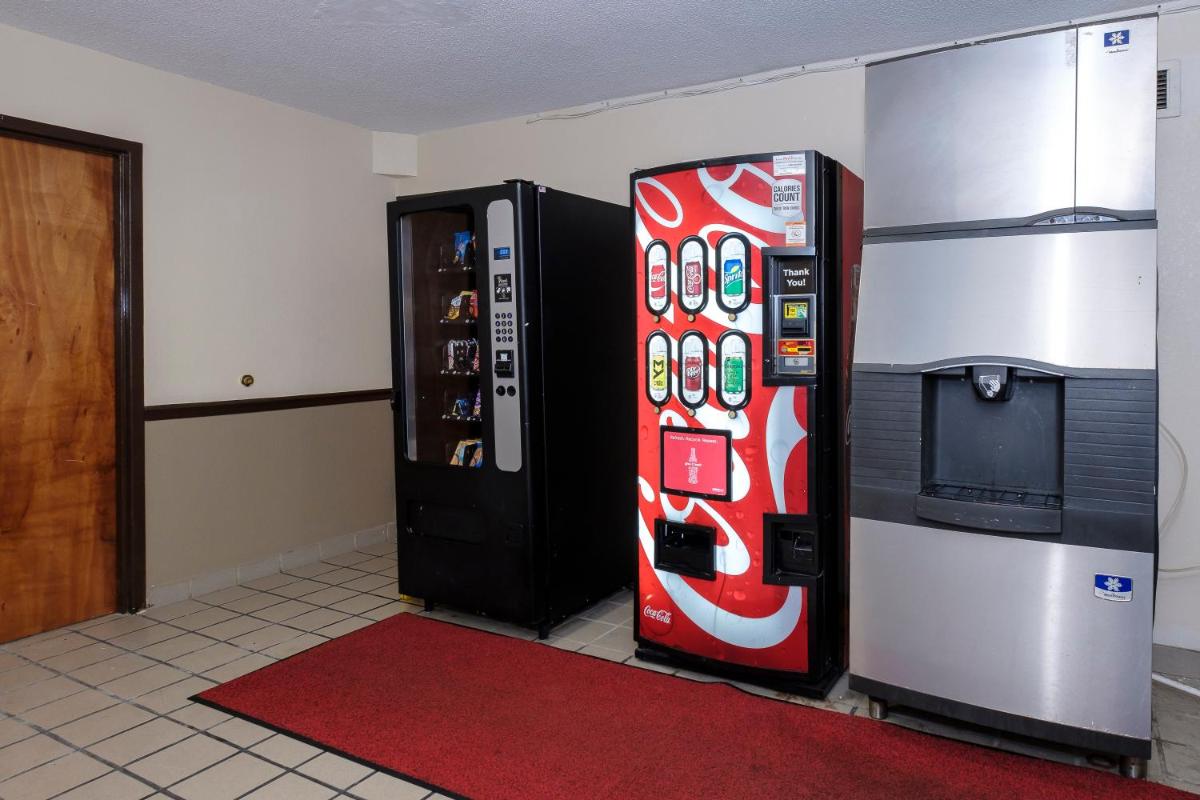 Red Roof Inn & Suites Jacksonville, NC - Hizvo