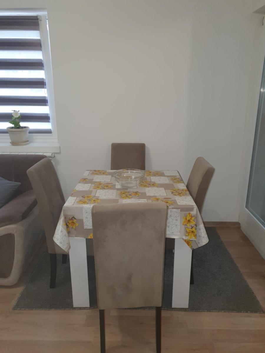 Apartment Veljović - Housity