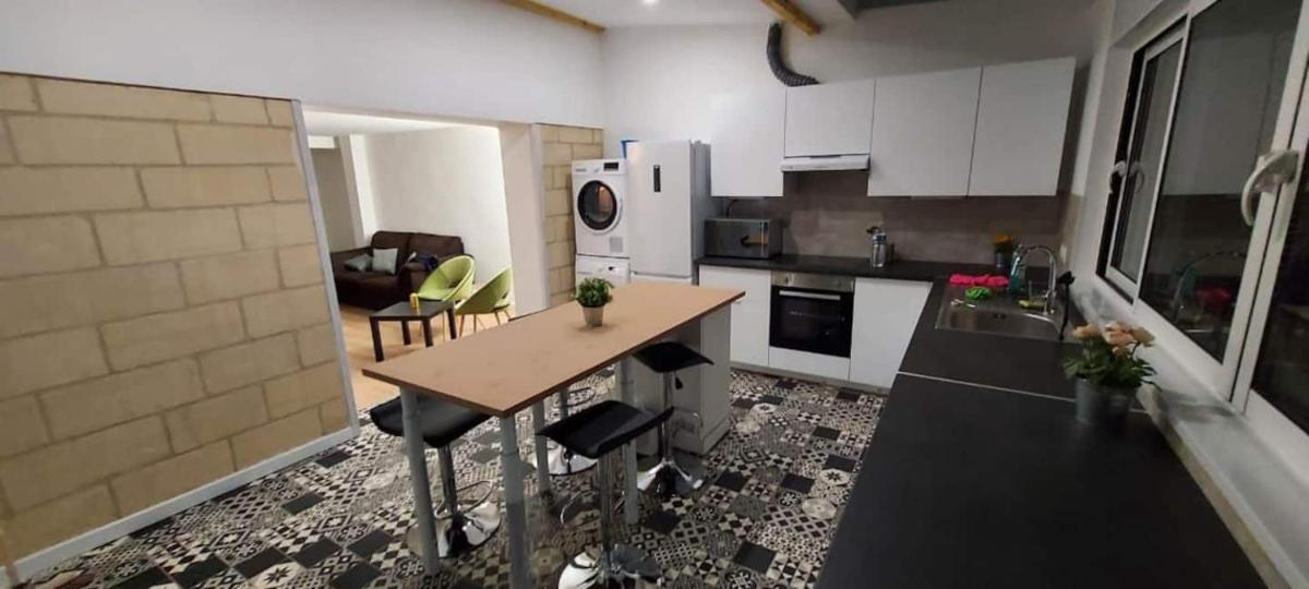 Vie Agréable JARDIN GRANDE CUISINE SALON 2 CHAMBRES - Housity