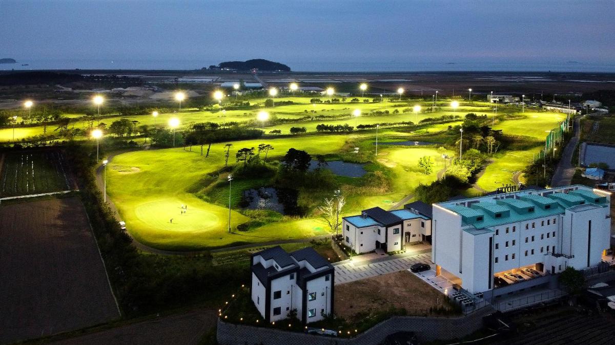 SN Hotel Daecheon - Housity