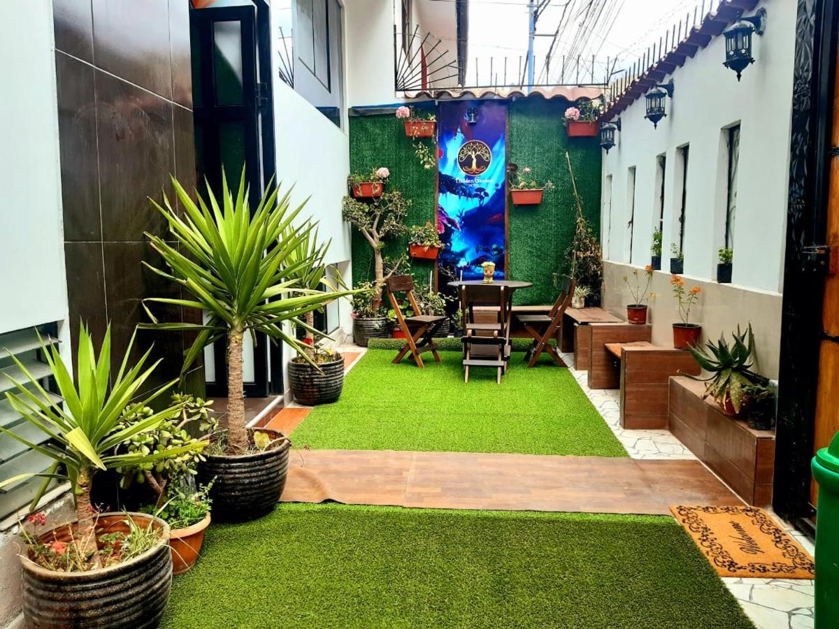 Hidden Garden - Housity