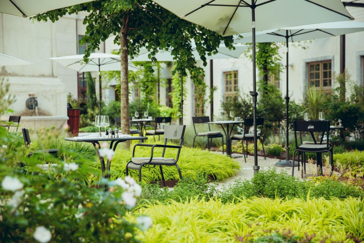 Jardin de l'établissement InterContinental Lyon - Hotel Dieu by IHG