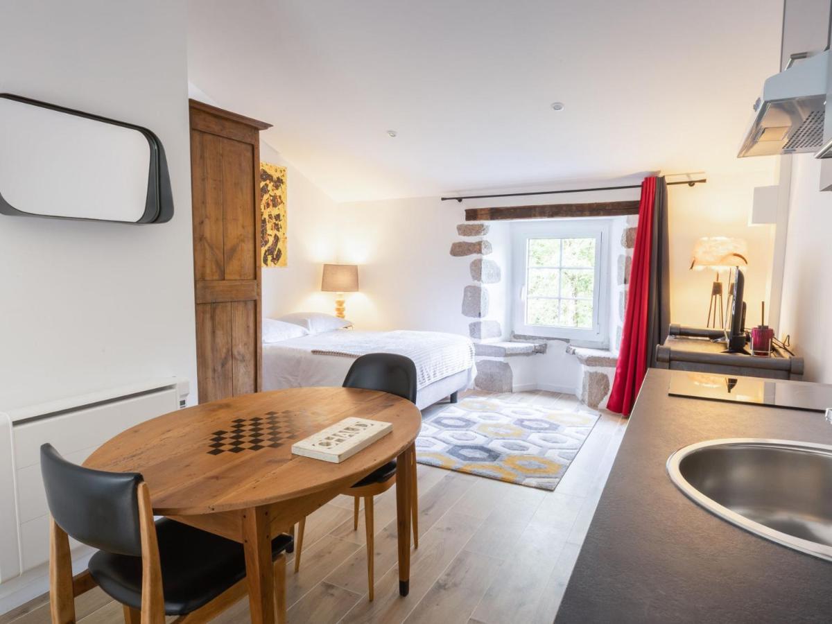 Studio cosy rénové avec terrasse privative, pour 2 personnes, proche de la Sèvre - FR-1-426-483 - Housity