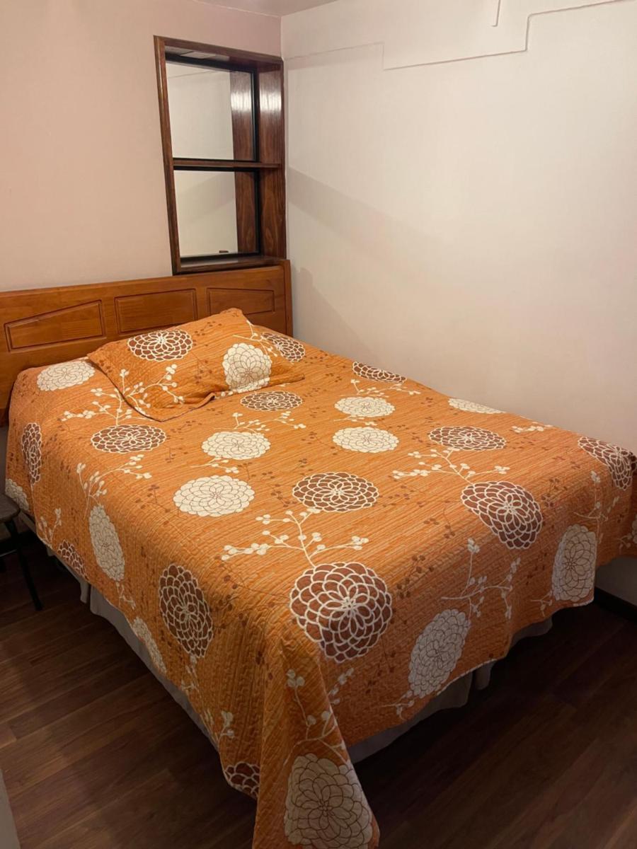 Hostal Los Salares - Housity