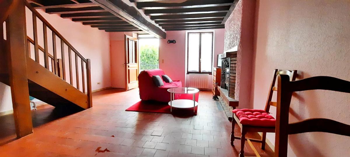 Maison accueillante a Saint Amand en Puisaye avec jardin - Housity