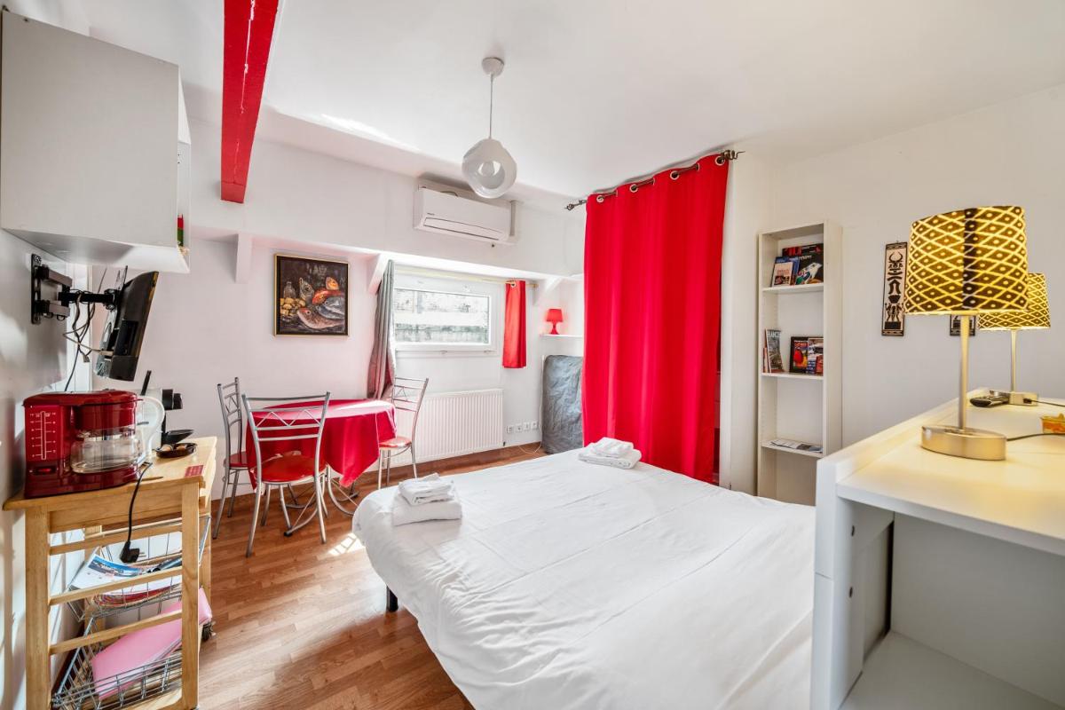 Studio Peniche au coeur de Lyon pour 2 personnes, insolite et calme - Housity