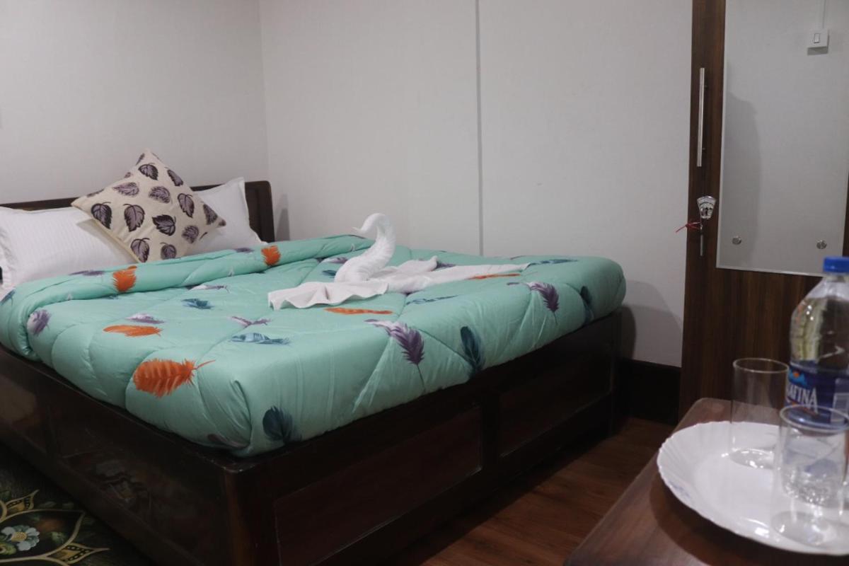 RHODODENDRON stay - Housity