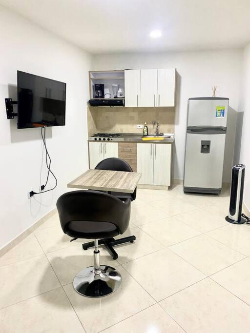 Apartamento completo cerca al CC Viva Envigado - Housity