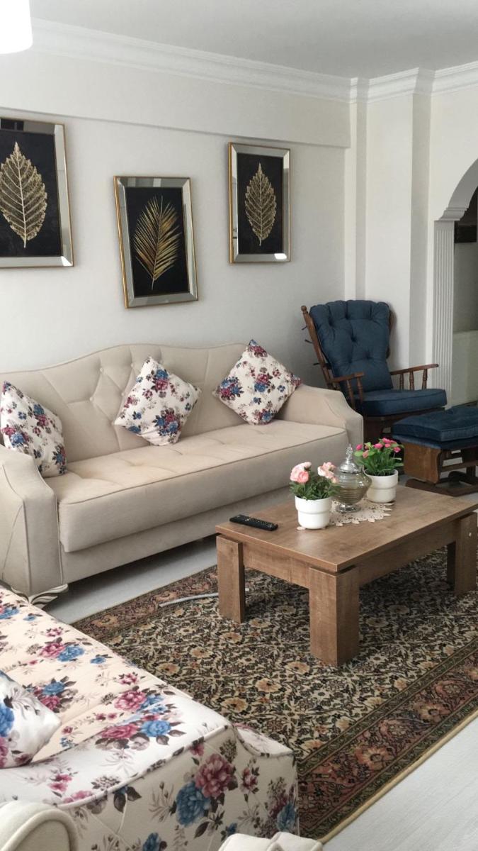 100m2 apartment, central location, free parking - Housity