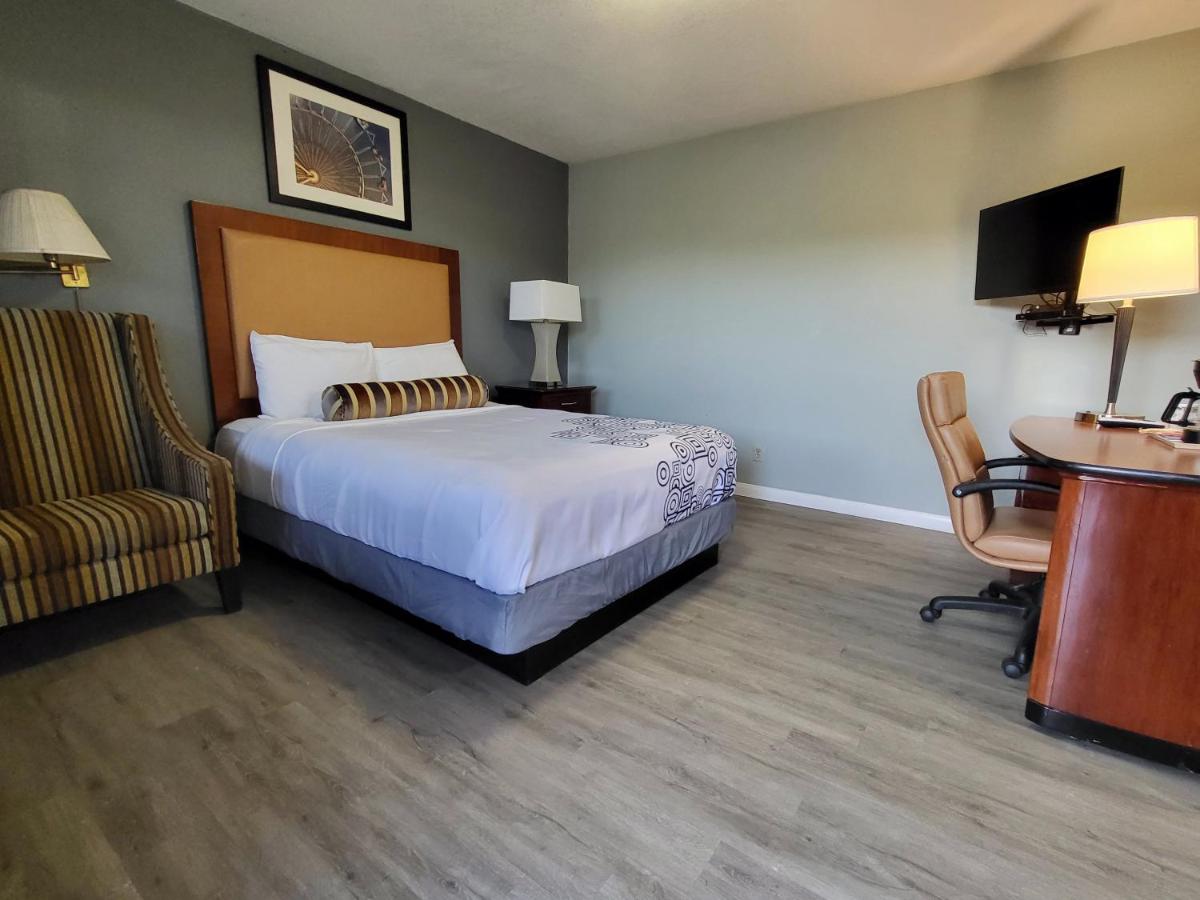 Star Inn On Route 66, Barstow - Housity