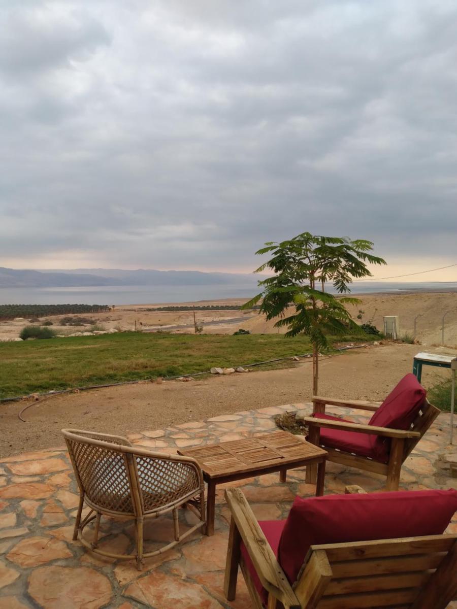 Dead sea families unit - Housity