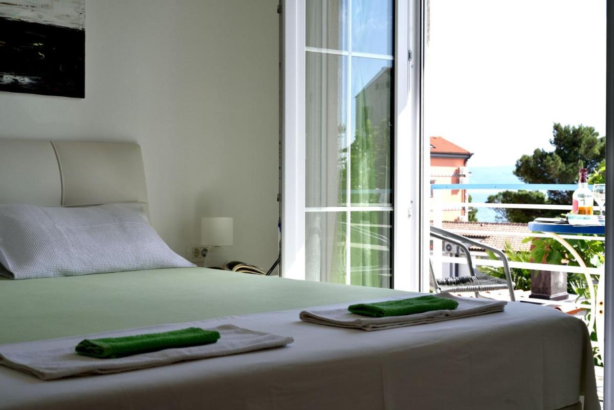Apartment Crikvenica Car - Housity