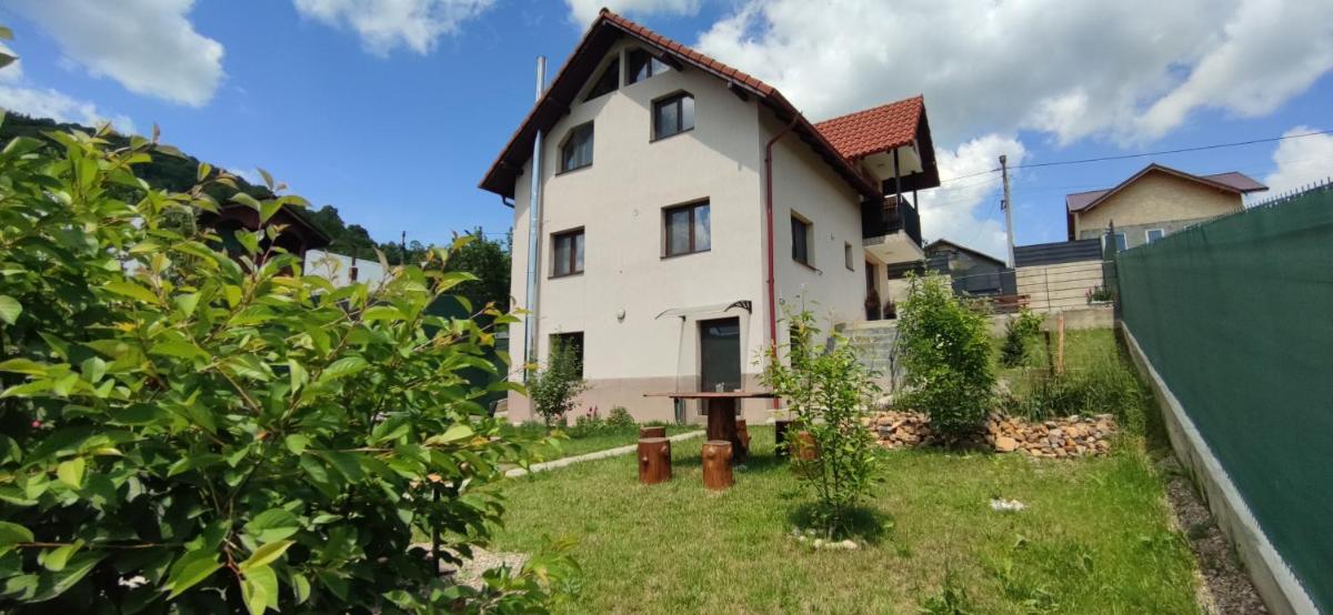 Oscar Residence - Housity