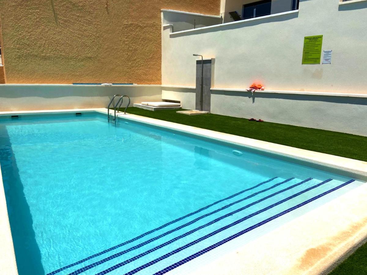 Villa Isla Plana, right by the sea - Grande - Housity
